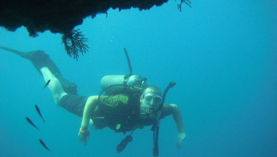 Scuba diving at La Corbeteña